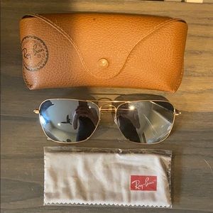 Ray-Ban Aviator Sunglasses RB3136
